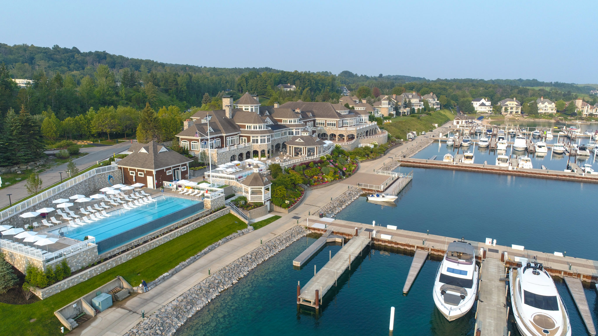 the bay harbor inn and yacht club